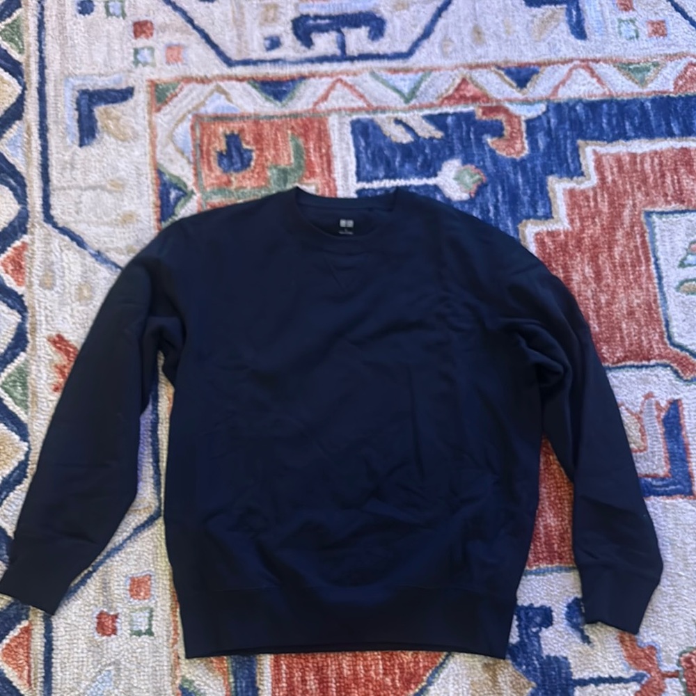 Uniqlo French Terry Black Sweatshirt